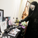Un entusiasta de Star Wars disfrazado de Darth Nihilus llora la muerte de Carrie Fisher en Taiwán. Foto: AP